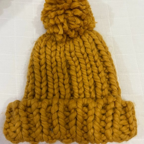 Winter Beanie Yellow - Picture 1 of 3
